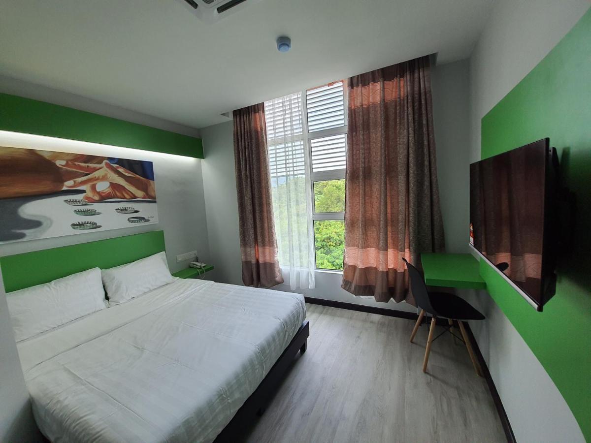 Paradian Hotel سِريمبان المظهر الخارجي الصورة